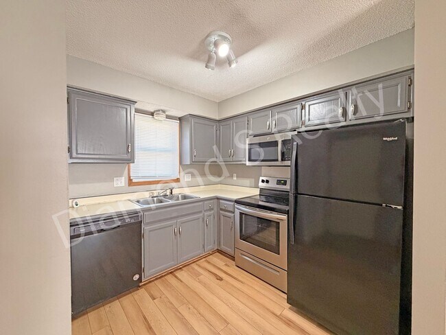 Building Photo - 1505 W Rainey St