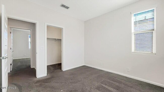 Building Photo - 15733 W Polk St