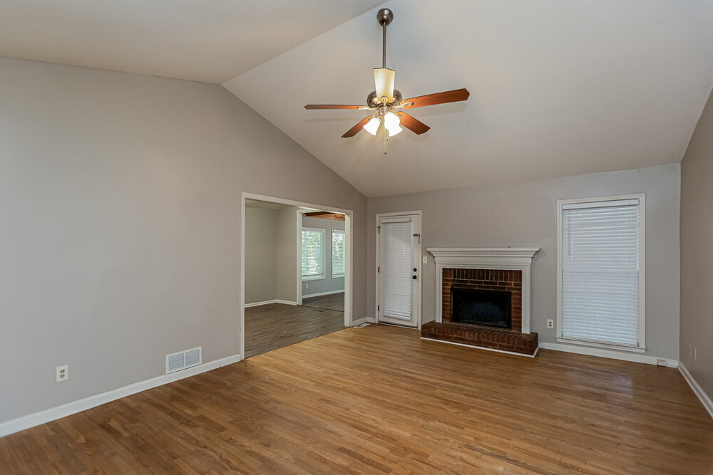 Building Photo - 3604 Spring Leaf Ln