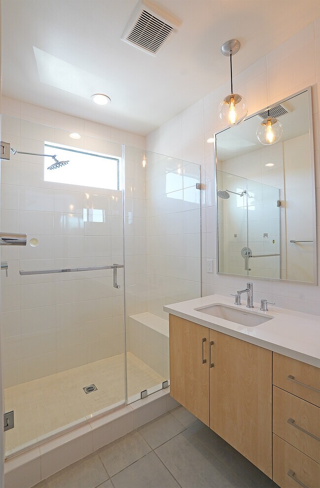 Building Photo - 3282 N Canary Way