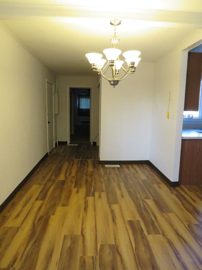 Building Photo - 3 Bedroom House with 1 Car Garage in Billings Heights