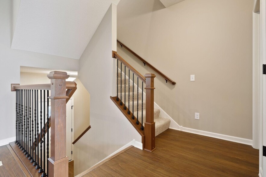 Building Photo - 6532 Joliet Ave S