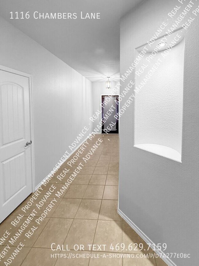 Building Photo - 1116 Chambers Ln