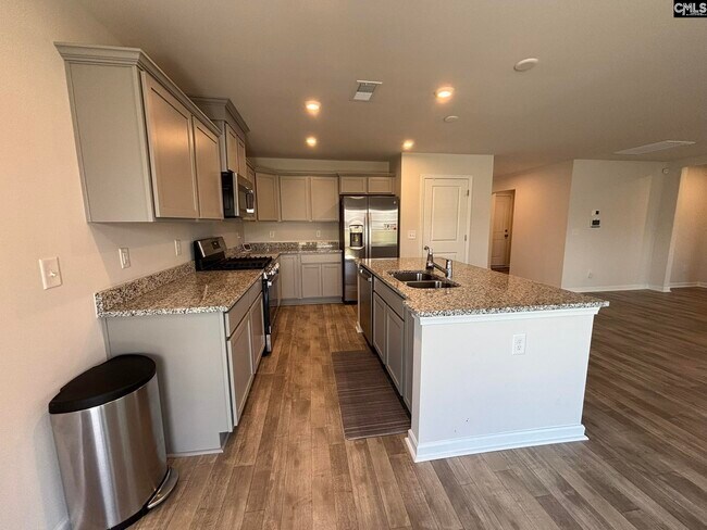 Building Photo - 1020 Field Strip Rd