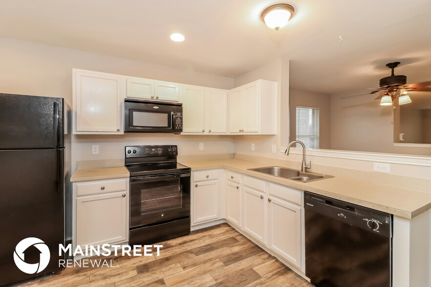 Building Photo - 830 Sheryn Dr