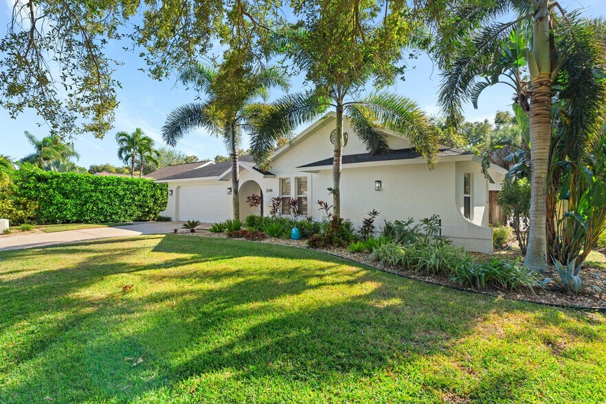 Building Photo - 2548 River Reach Dr
