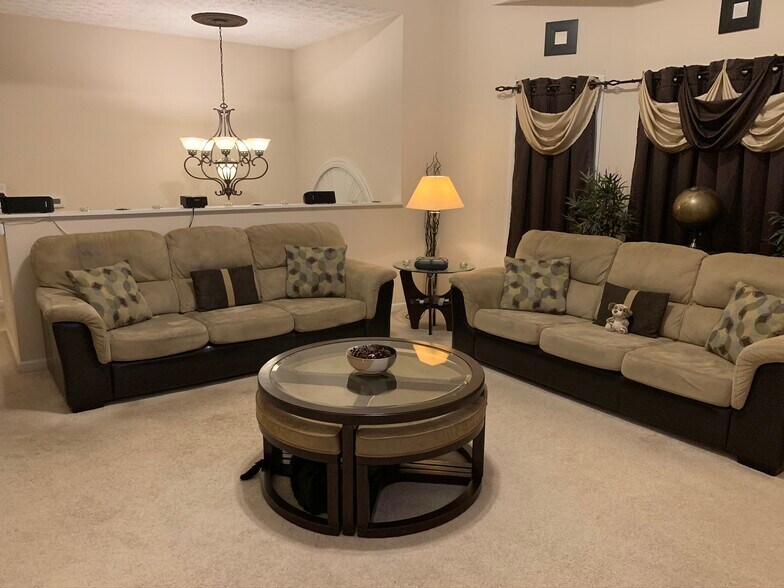 Building Photo - 1866 Whitley Rd