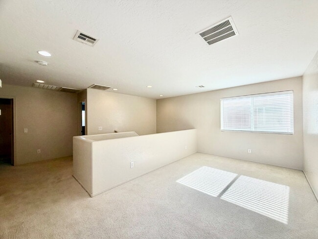 Building Photo - SPACIOUS 3 BEDROOM + LOFT | SILVERSTONE RANCH | GILCREASE ORCHARD VIEWS