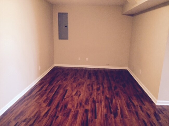 Building Photo - 3 Bedroom / 2.5 Bath Home ? Kingsport, TN