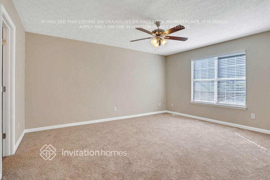 Building Photo - 194 Valley Dr