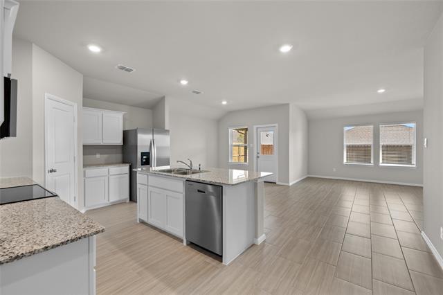 Building Photo - 552 Crestridge Dr N