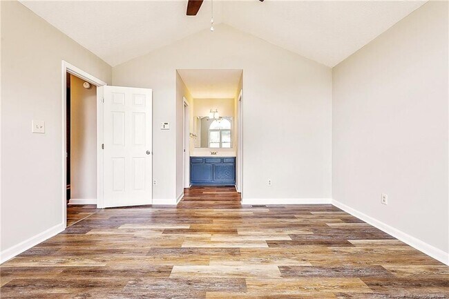 Building Photo - 5928 Lively Ct