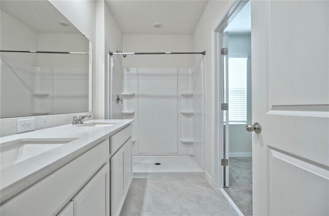Building Photo - 3302 Pine Lily Ave
