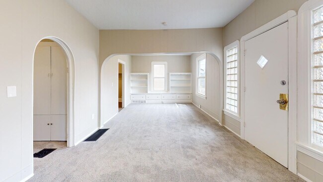 Building Photo - Brooklyn Centre Area - 3 Bedroom - Single ...