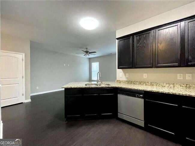 Building Photo - 6926 Golden Bud Ln