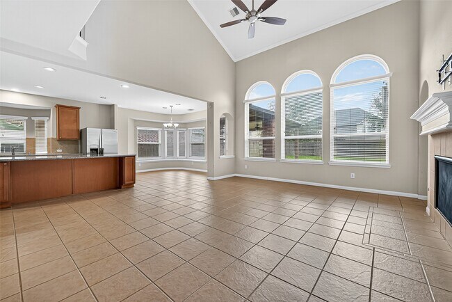 Building Photo - 11002 Kirker Ln