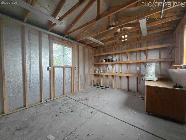 Building Photo - 28425 Alger St