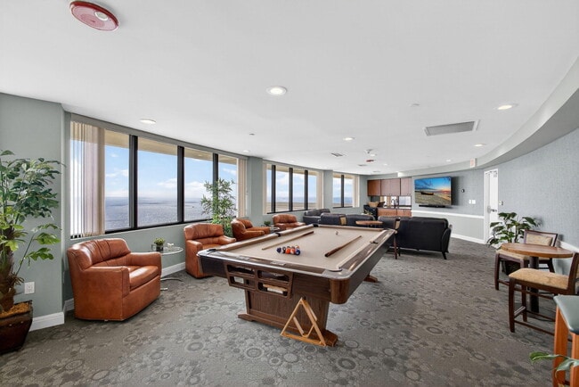 Building Photo - 3000 N Ocean Dr