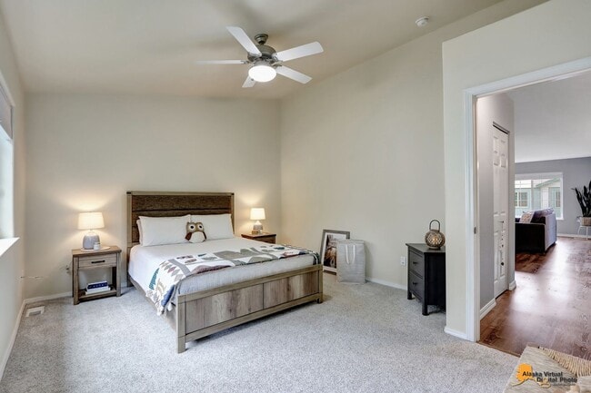 Building Photo - Stunning 3 Bedroom Home in East Anchorage with Garage