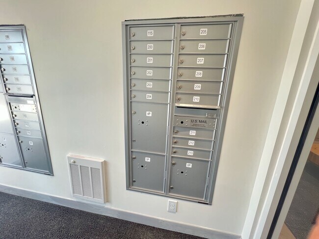 Building Photo - Brand New, 1 bedroom in Beacon Landing- With Elevator!