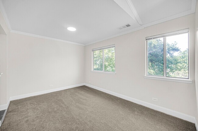 Building Photo - 607 Berkley Ct