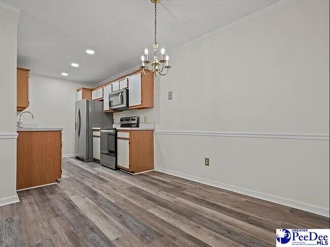 Building Photo - 701 Coventry Ln