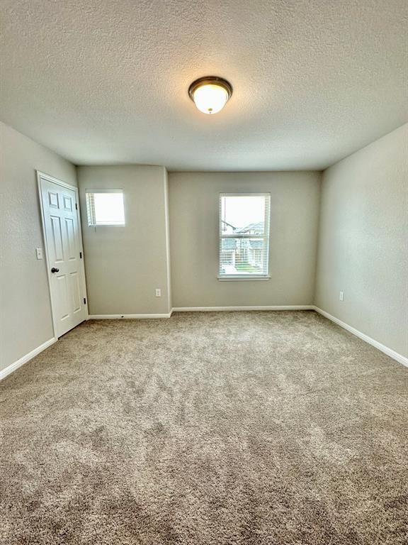 Building Photo - 124 MacArthur Dr