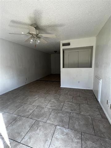 Building Photo - 4928 Diaz Ave