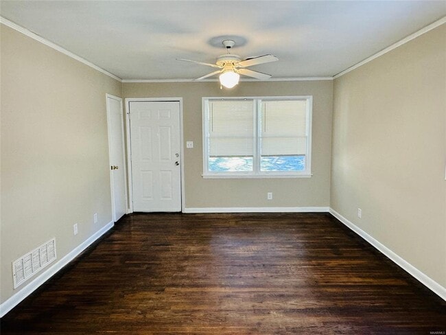 Building Photo - 3208 Durham Dr
