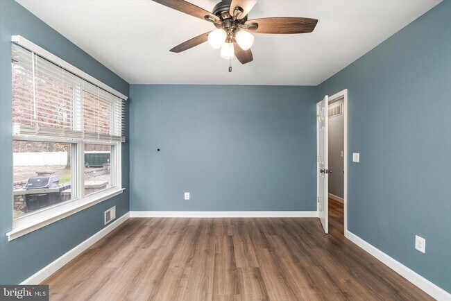 Building Photo - 29 Anita Dr