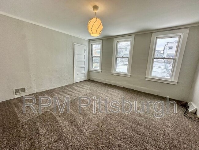 Building Photo - 119 Fitler St