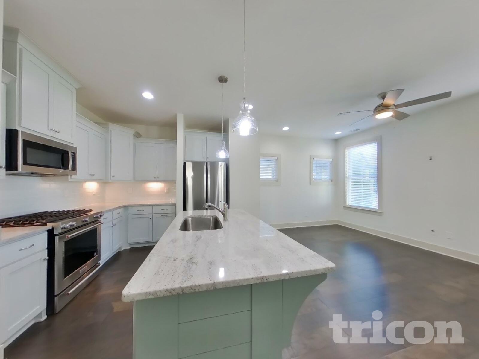 Building Photo - 1224 Hillwood Private Cove