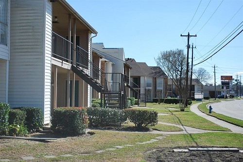 Primary Photo - Crofton Place Apartments