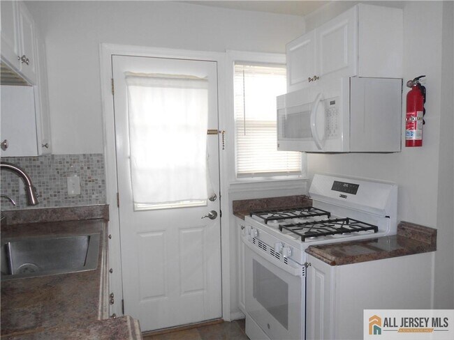 Building Photo - 431 Crows Mill Rd