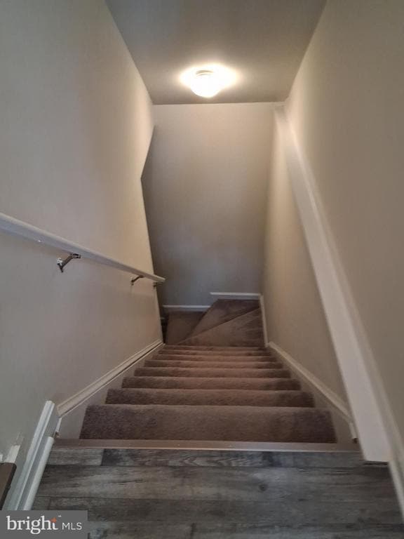 Building Photo - 7300 Willow Glen Way