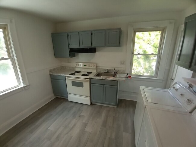 Building Photo - 2717 Marlboro Ave