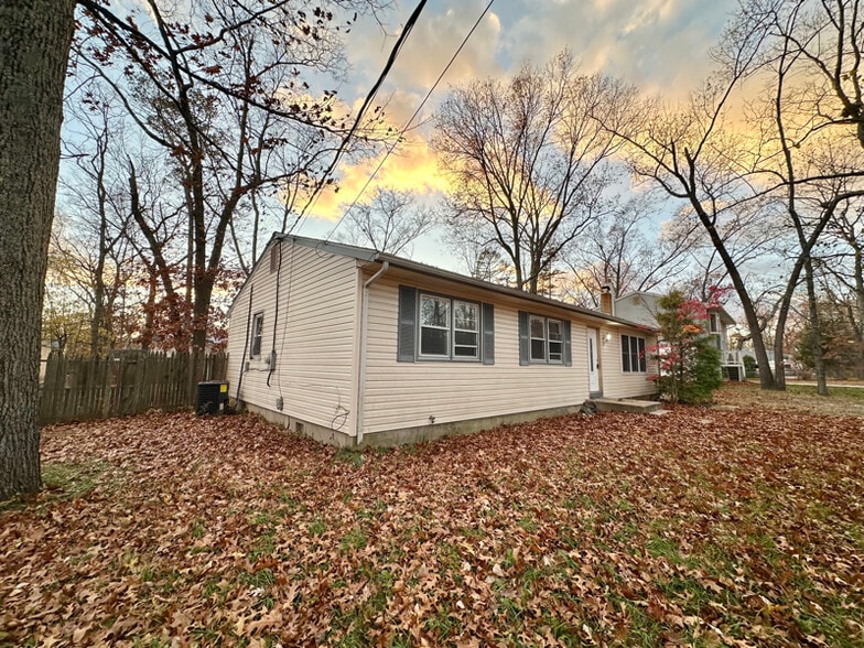 Building Photo - 306 New Jersey Rd