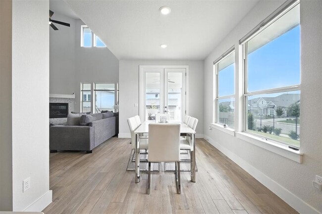 Building Photo - 7725 Boyd Hvn Dr