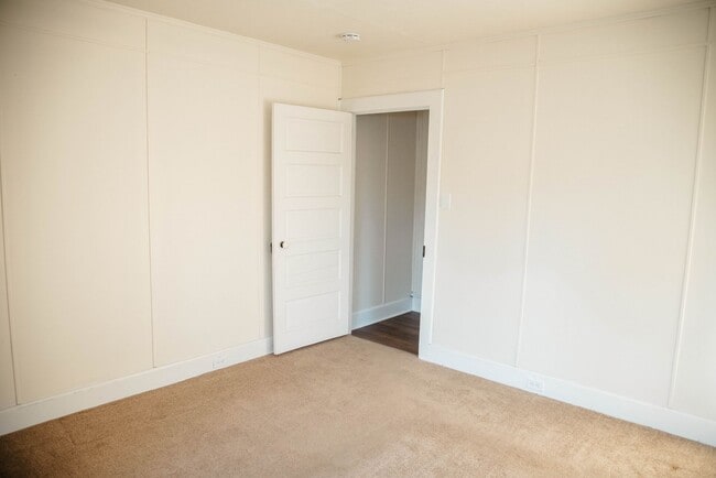 Building Photo - 5972 Pine St