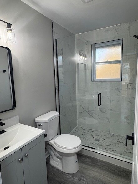Building Photo - 2589 Bethwood Dr