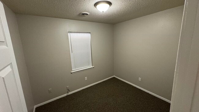 Building Photo - 4264 Double Tree St