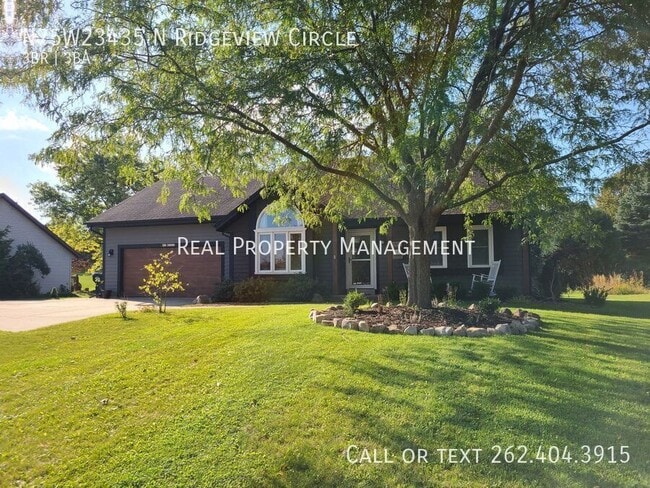 Building Photo - N75W23435 N Ridgeview Cir
