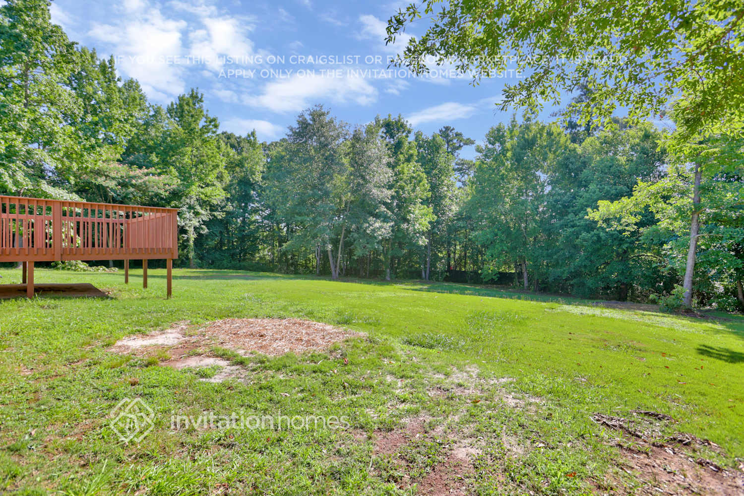 Building Photo - 3899 Summit Dr