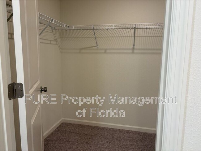 Building Photo - 2383 NW 22nd Ct