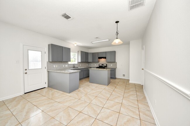 Building Photo - 3526 Cactus Creek Dr