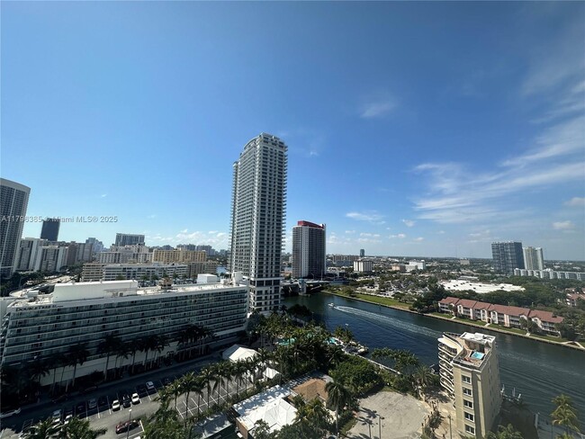 Building Photo - 3800 S Ocean Dr