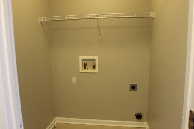 Building Photo - Single Family Home in Godley Park