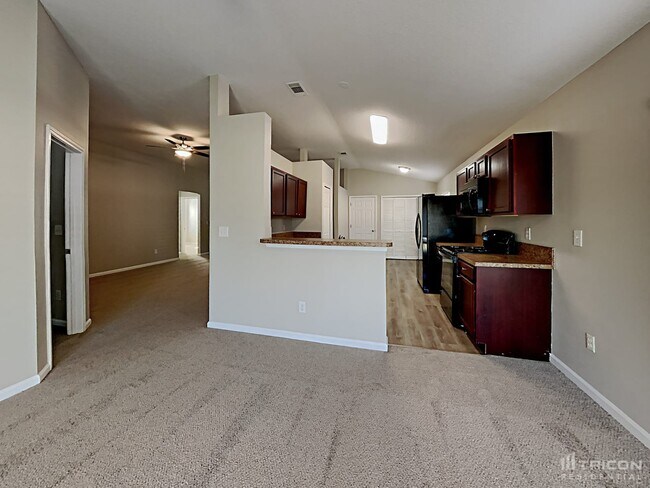 Building Photo - 63 Marisco Way