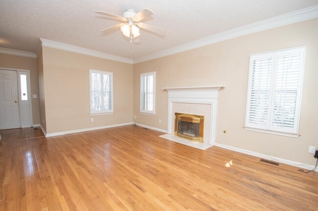 Building Photo - 116 Sagamore Ln