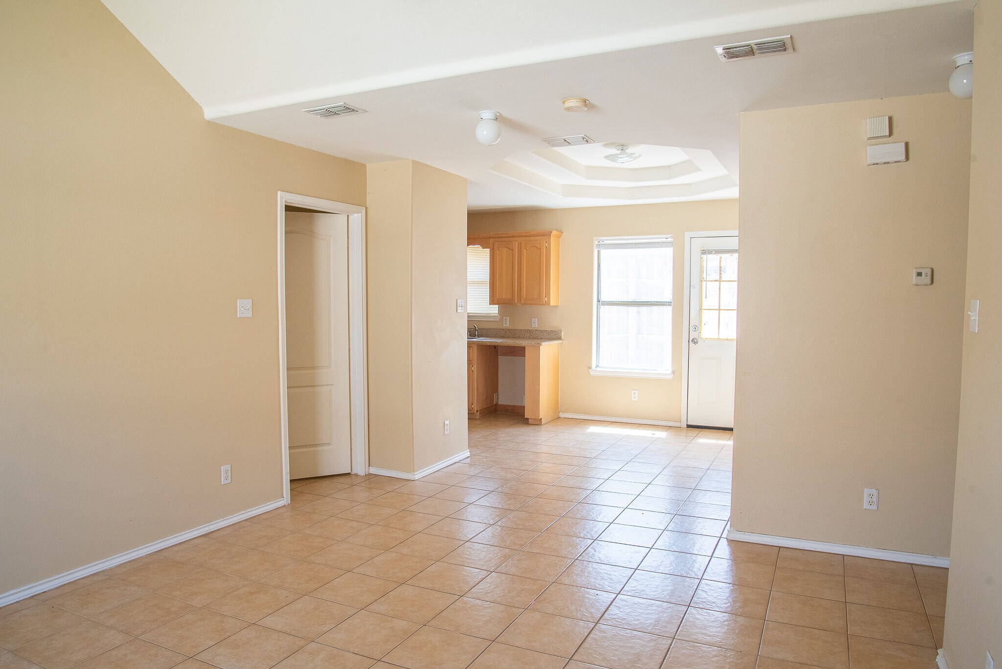 Building Photo - 1001 Cedarwood Dr